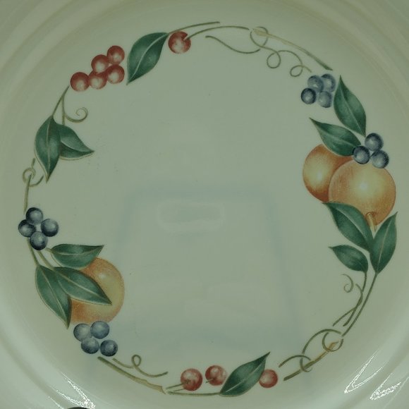 Corelle Abundance Lunch Plates Salad Plates 8.5" Fruit Berries Vines Leaves - Picture 4 of 7